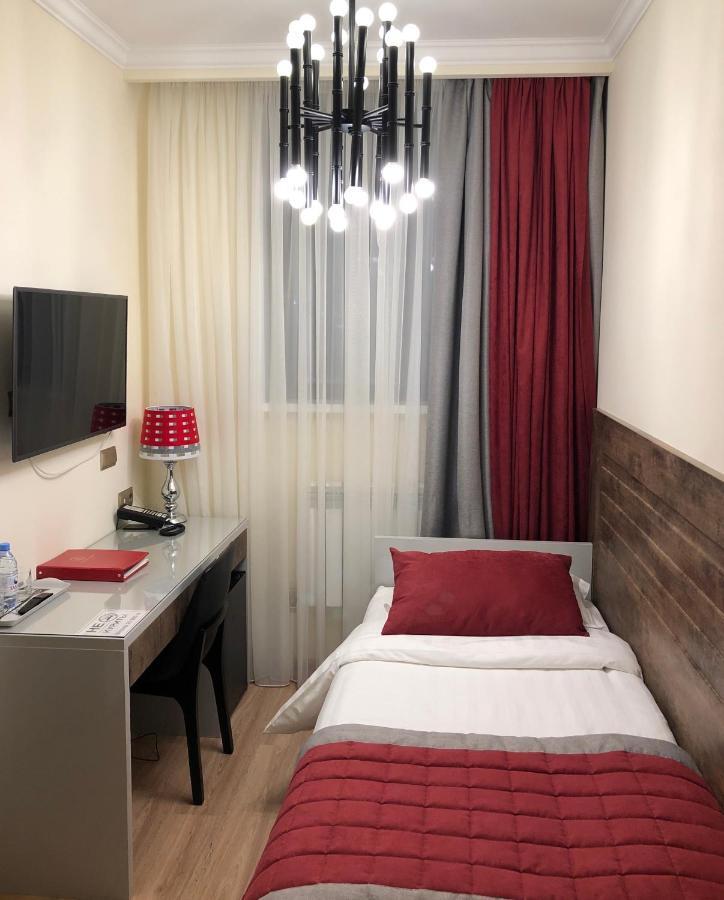 Grace Point Hotel Astana Zimmer foto