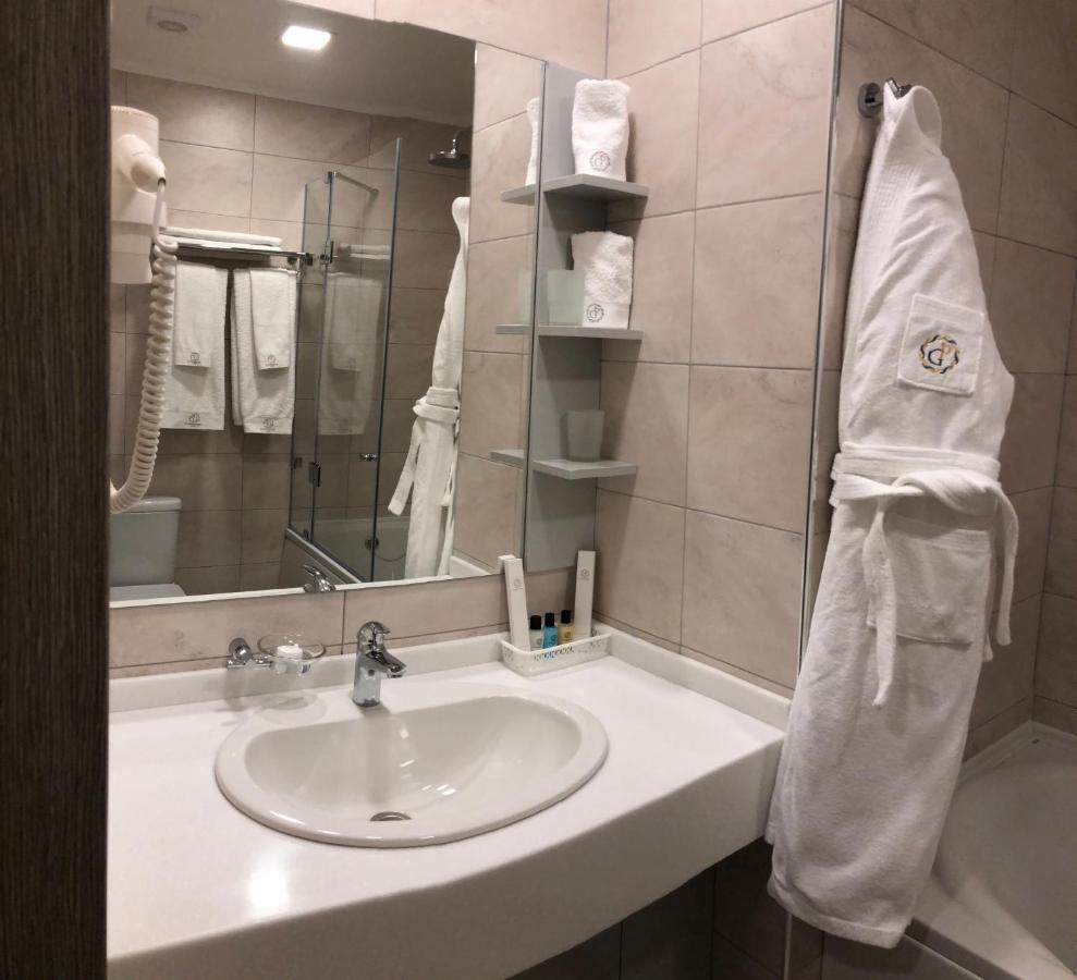 Grace Point Hotel Astana Zimmer foto